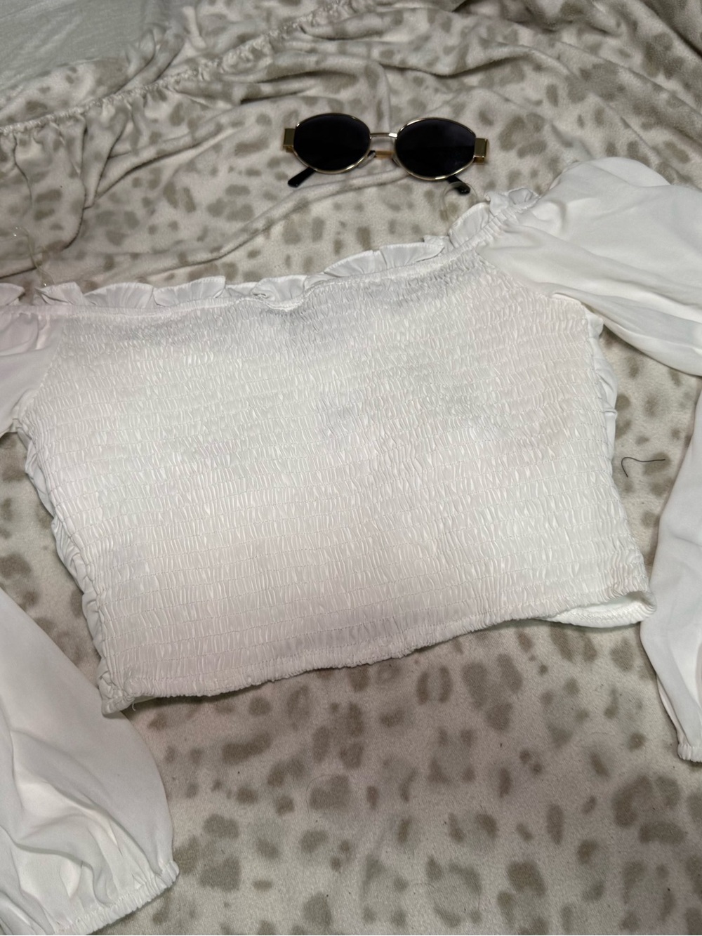 White Ruched Off-Shoulder Cropped Top - Picture 3 of 4